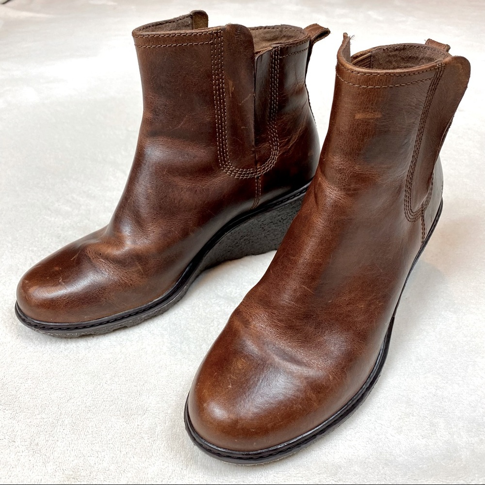Timberland Amston Wedge Chelsea Boots